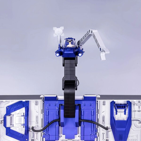  Robosen Transformers Optimus Prime Auto Converting Trailer With Roller Preorders  (7 of 19)